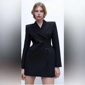 ZARA DOUBLE-BREASTED BLAZER
DRESS ZW COLLECTION